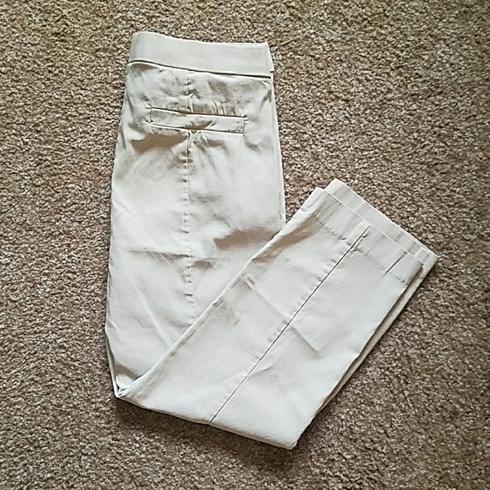 CUTE. Elle Capri pants